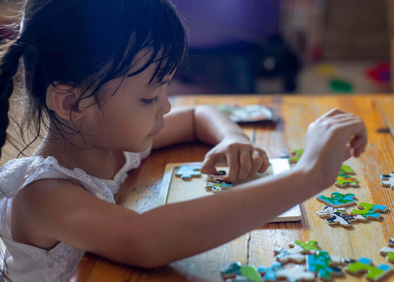 quiet-activities-kids-read-aloud